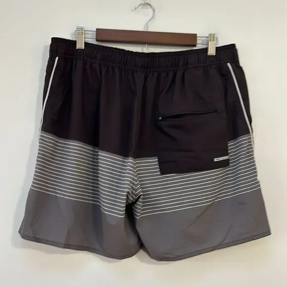 Vuori Trail Short Size XL - Picture 3 of 6